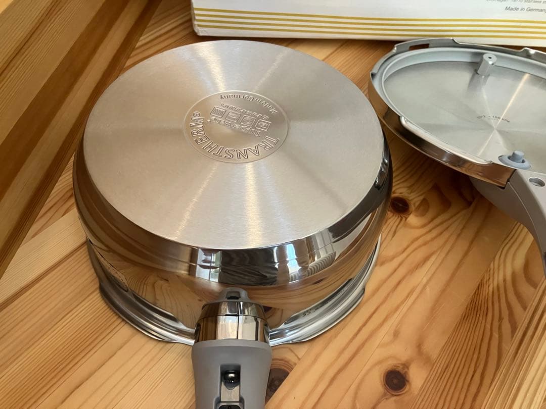 新品 未使用 レインボークッカー 圧力鍋 3L タッパーウェア 片手鍋 蒸し器付