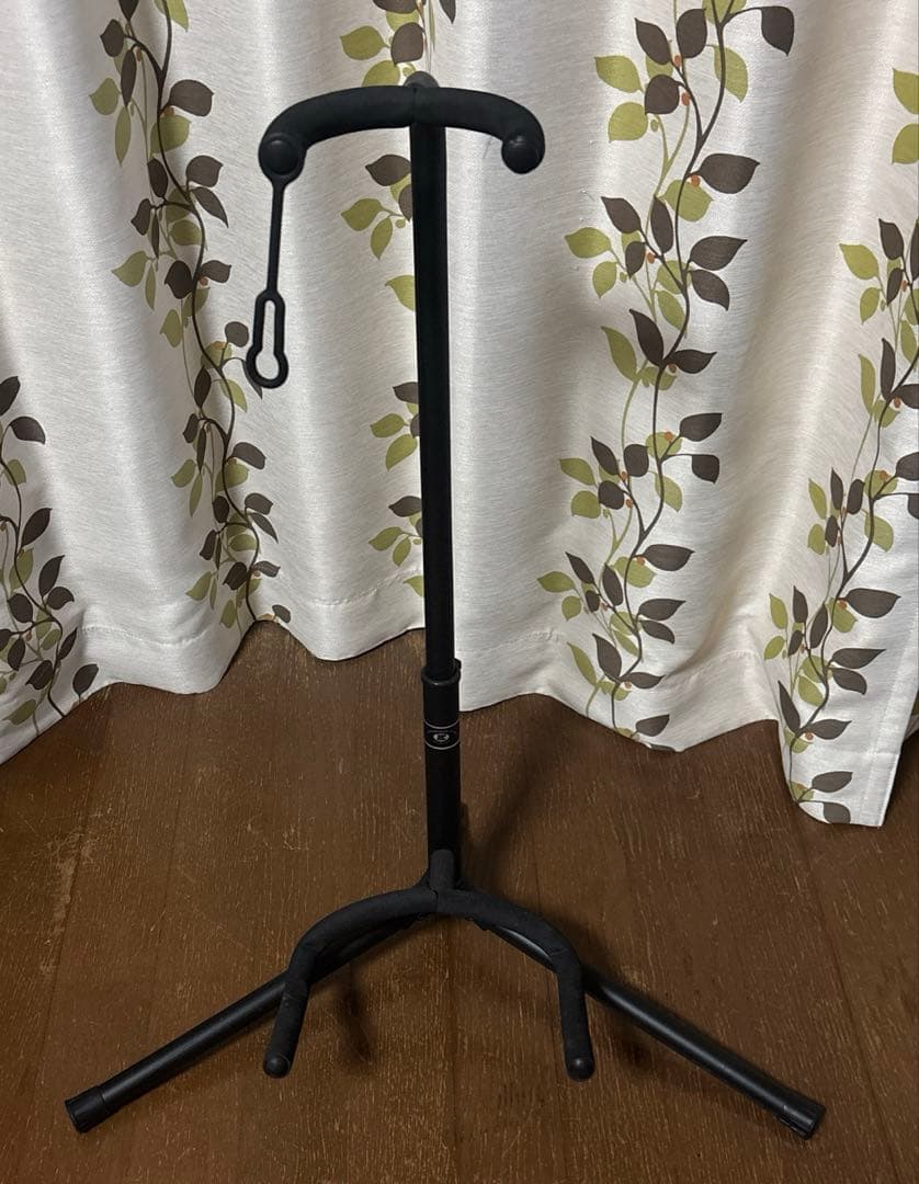 【美品】エレキギター 初心者 ピック付き 台付き 袋付き