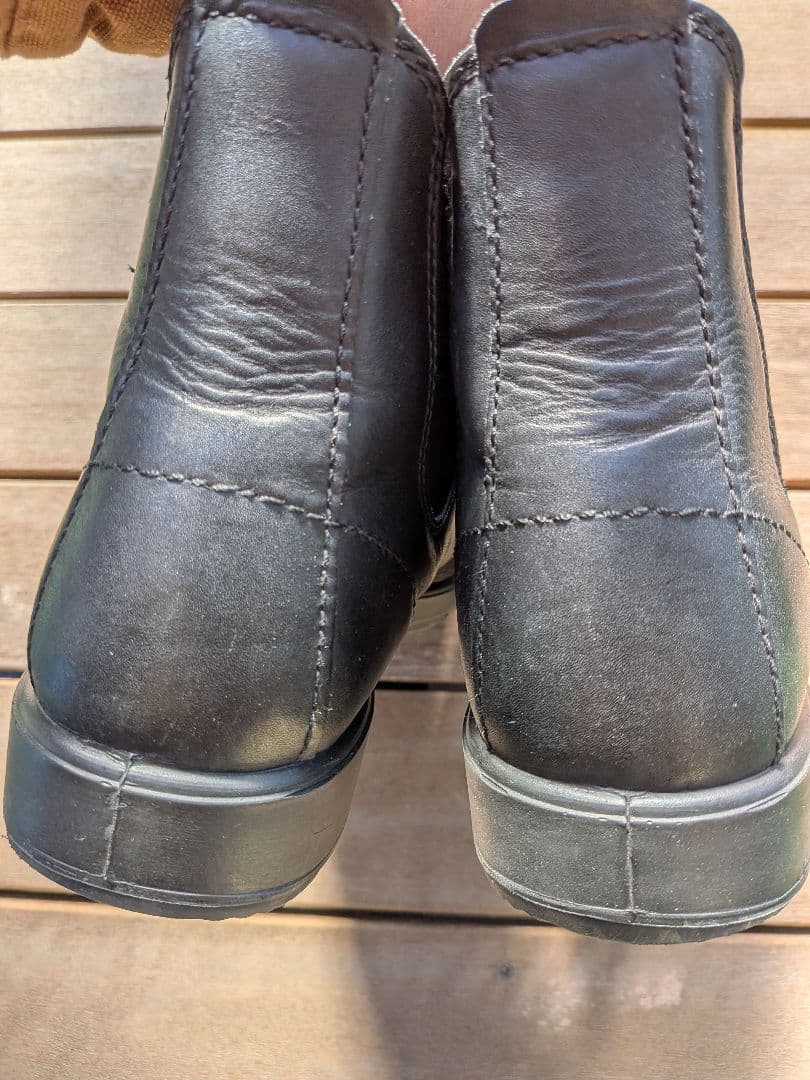 Blundstone ブラック サイドゴアブーツ