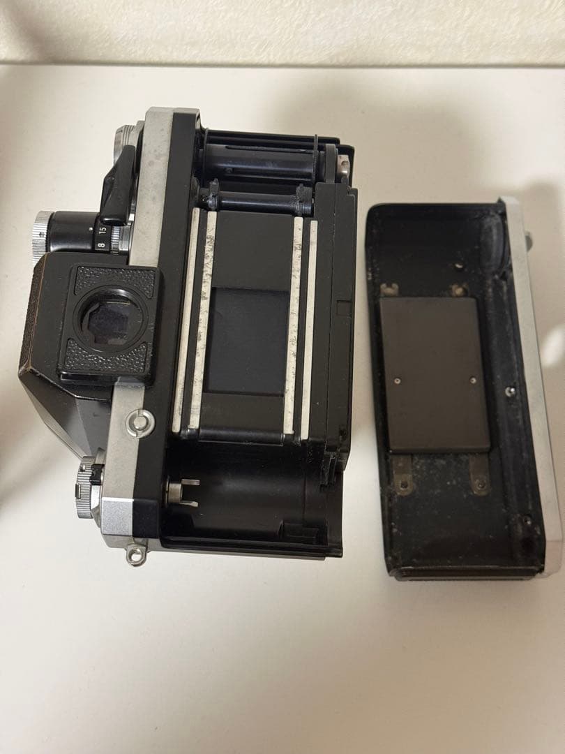 動作品　Nikon Ｆフォトミック　28mmF3.5　一眼レフカメラ