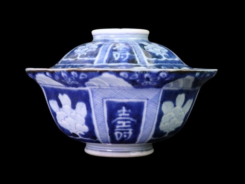 古伊万里　染付　牡丹に福寿の図　八角大振蓋茶碗　N096AS-DBx