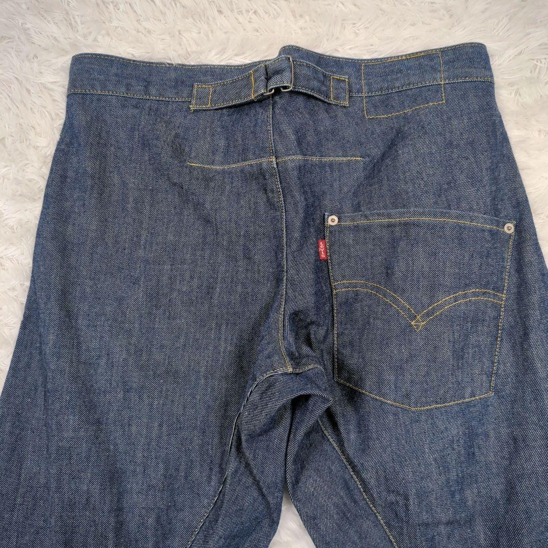 リーバイスエンジニアジーンズルーズ【サイズ W32】3Dカット　ジーンズ