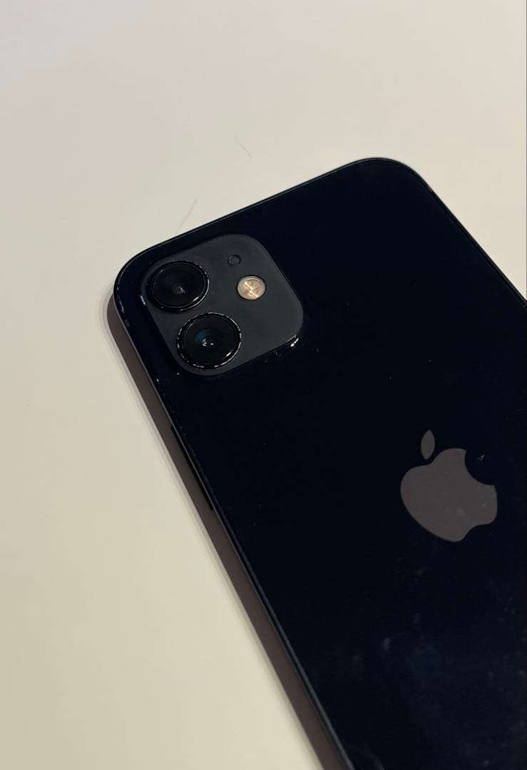 Apple iPhone 12 ブラック 本体のみ　64G SIMフリー