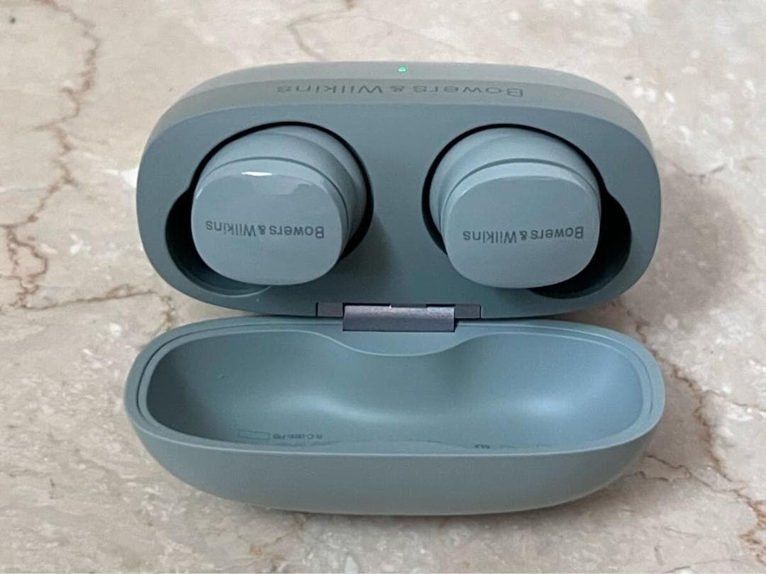 新品未使用 Bowers & Wilkins Pi6 完全ワイヤレスイヤフォン