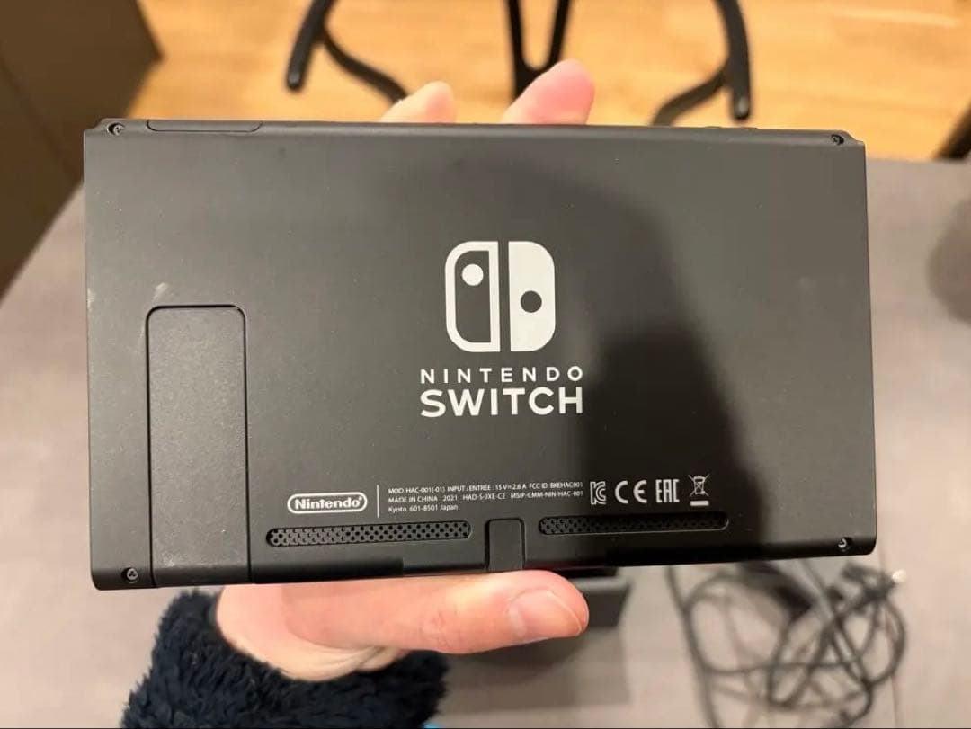Nintendo Switch 本体 Joy-Con付き