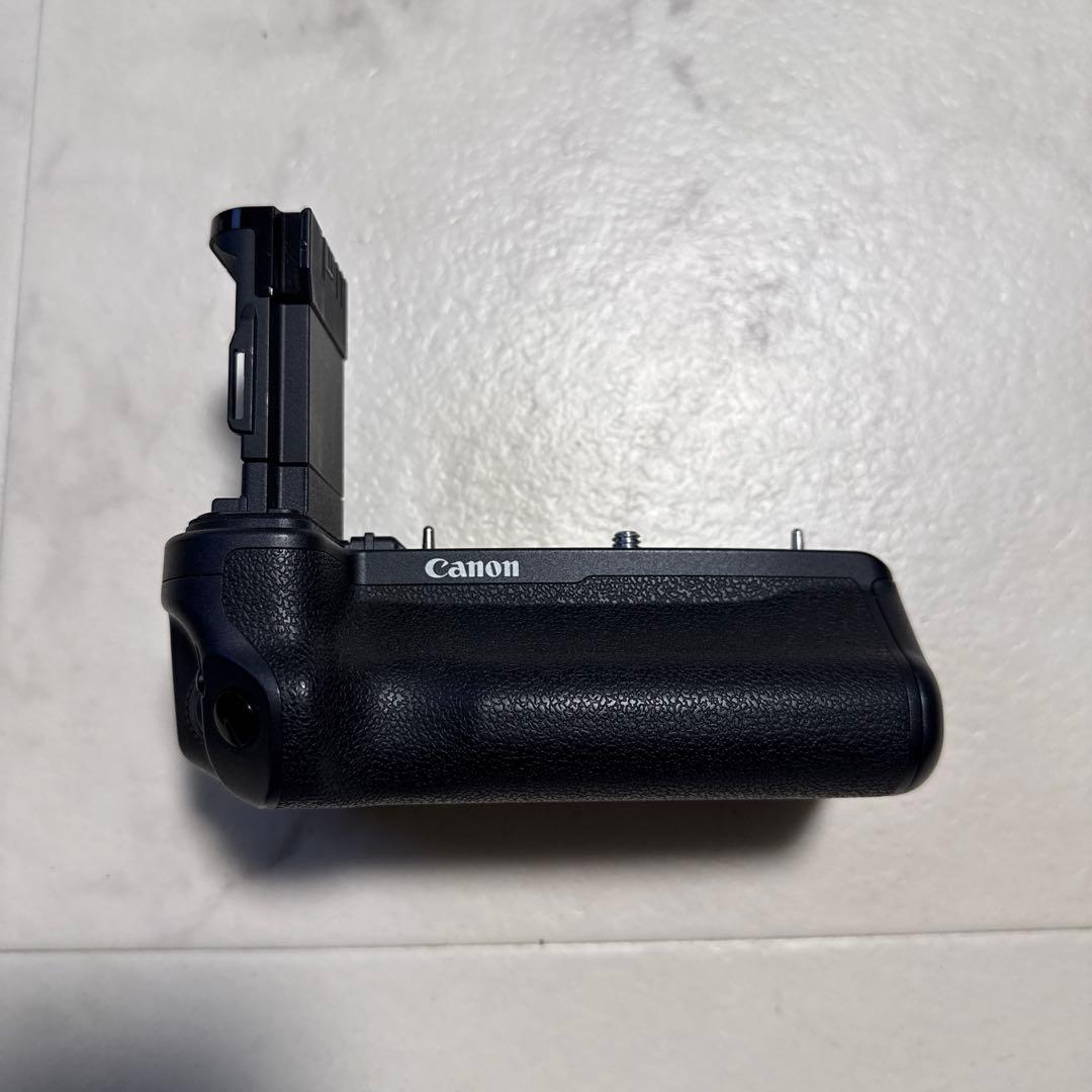 EOS R6 mark2 ボディ + バッテリーグリップ + バッテリー2個