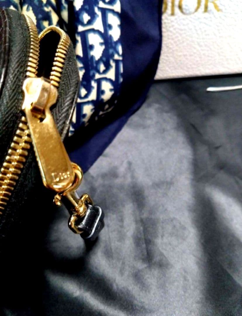 lou　　　　　　　【美品】Christian　Dior　フォンホルダー