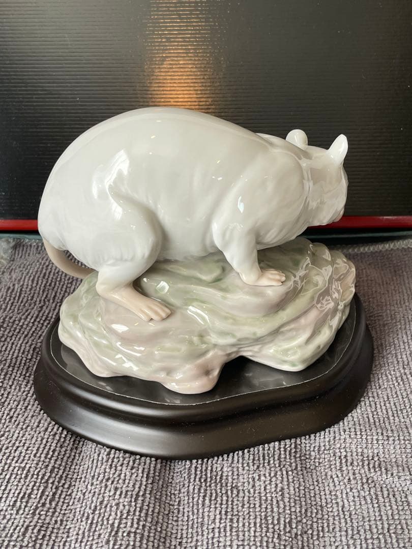 リヤドロ（LLADRÓ）8289 十二支シリーズの　子（ねずみ） /