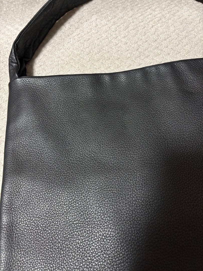 PUF ONE HANDLE TOTE L ブラック
