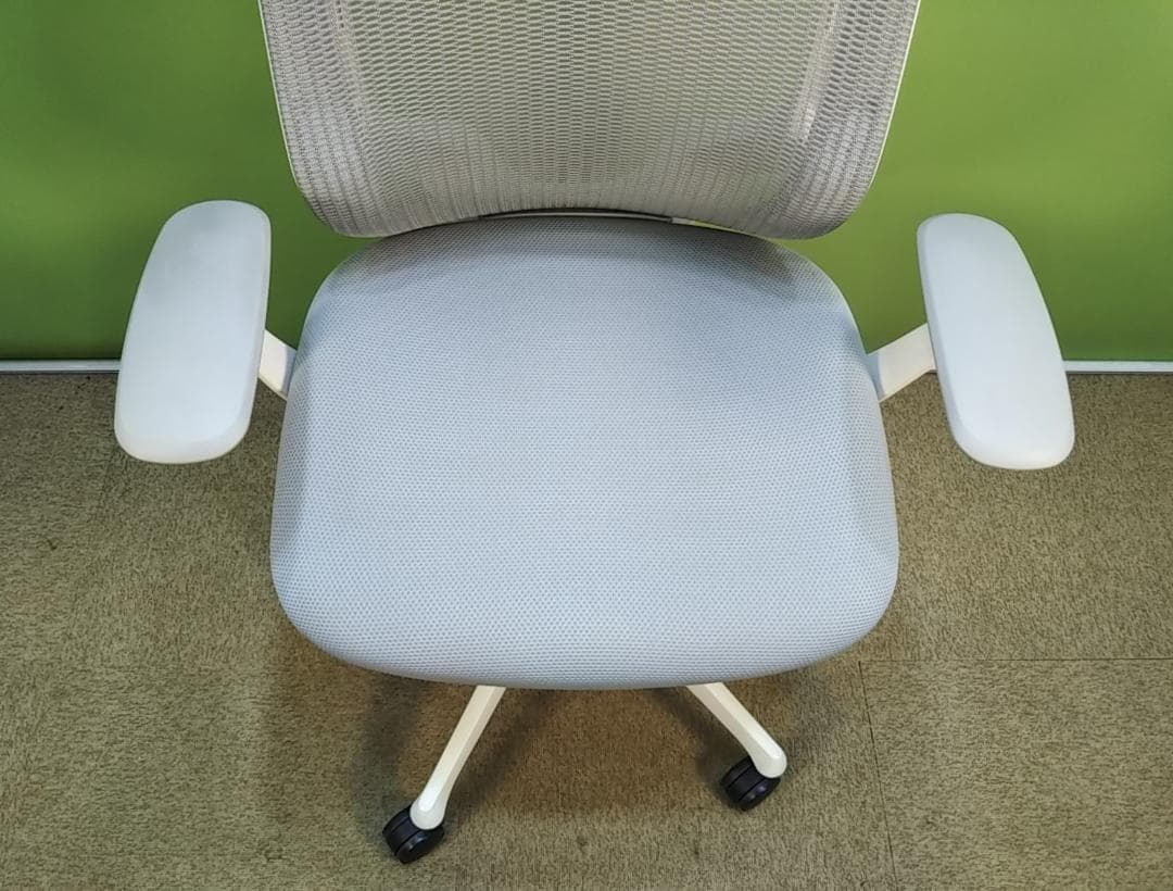 bm　オカムラ　シルフィーチェア　前傾機能　ハイバック　メッシュタイプ　中古