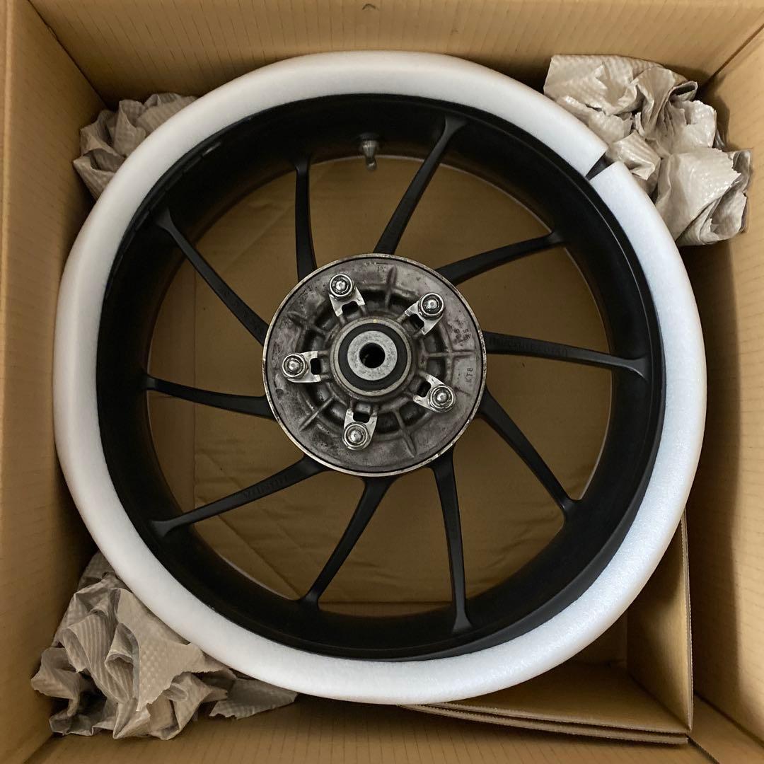 cb400sf revo nc42後期　2021年式 リアホイール美品