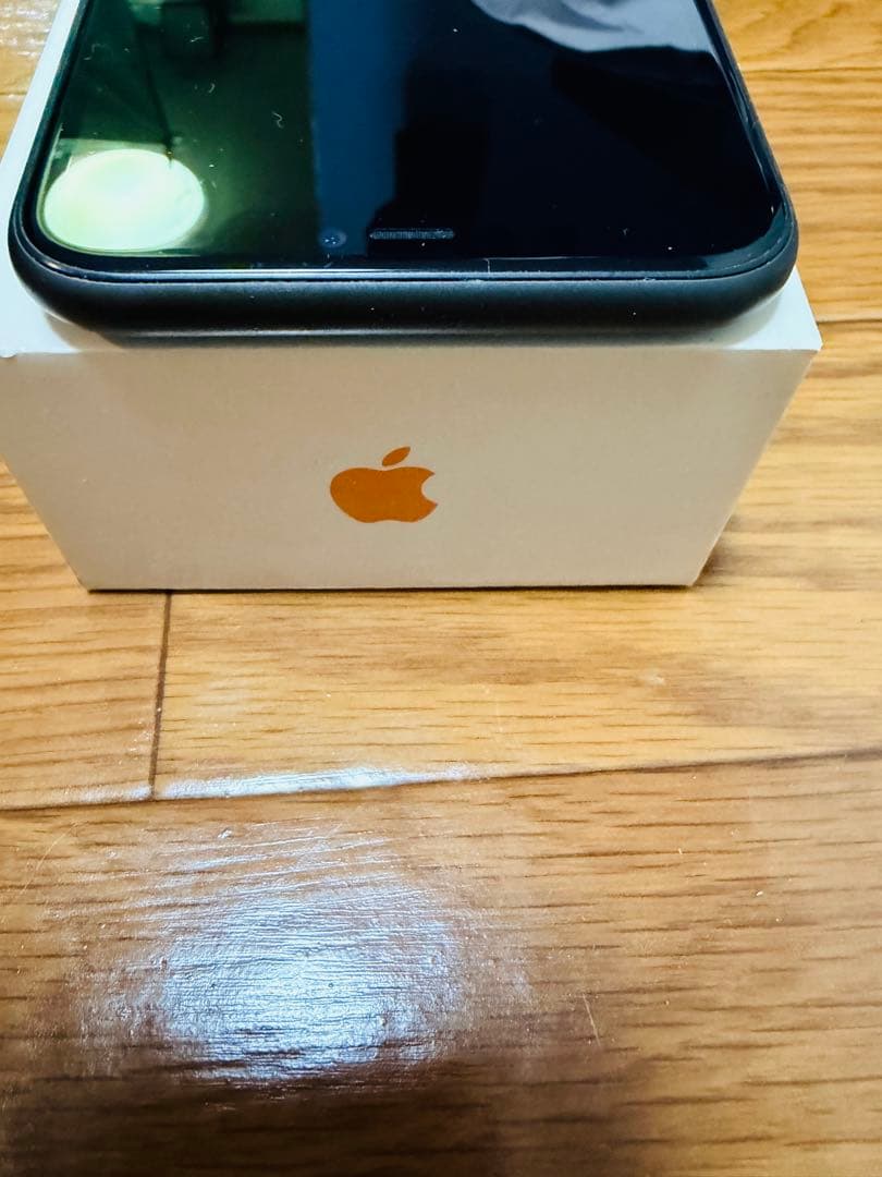 【美品】Apple iPhone 11 スペースグレー本体