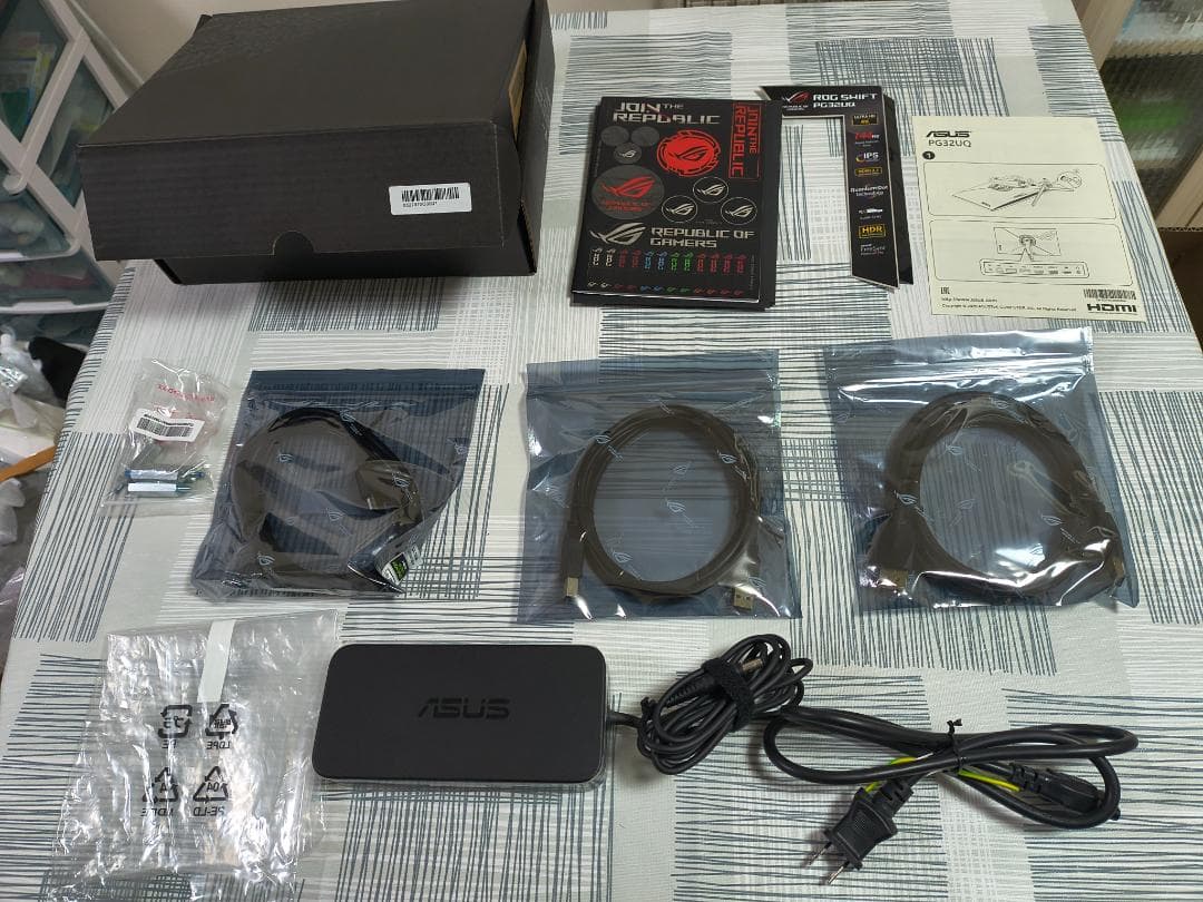 ASUS ゲーミングモニター ROG SWIFT PG32UQ