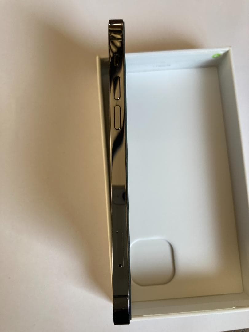 iPhone 12 Pro 128GBグラファイト【24時間以内発送】