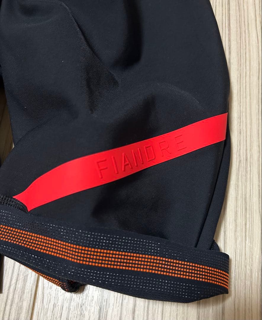 Sportful Fiandre NoRain 2 ビブショーツ