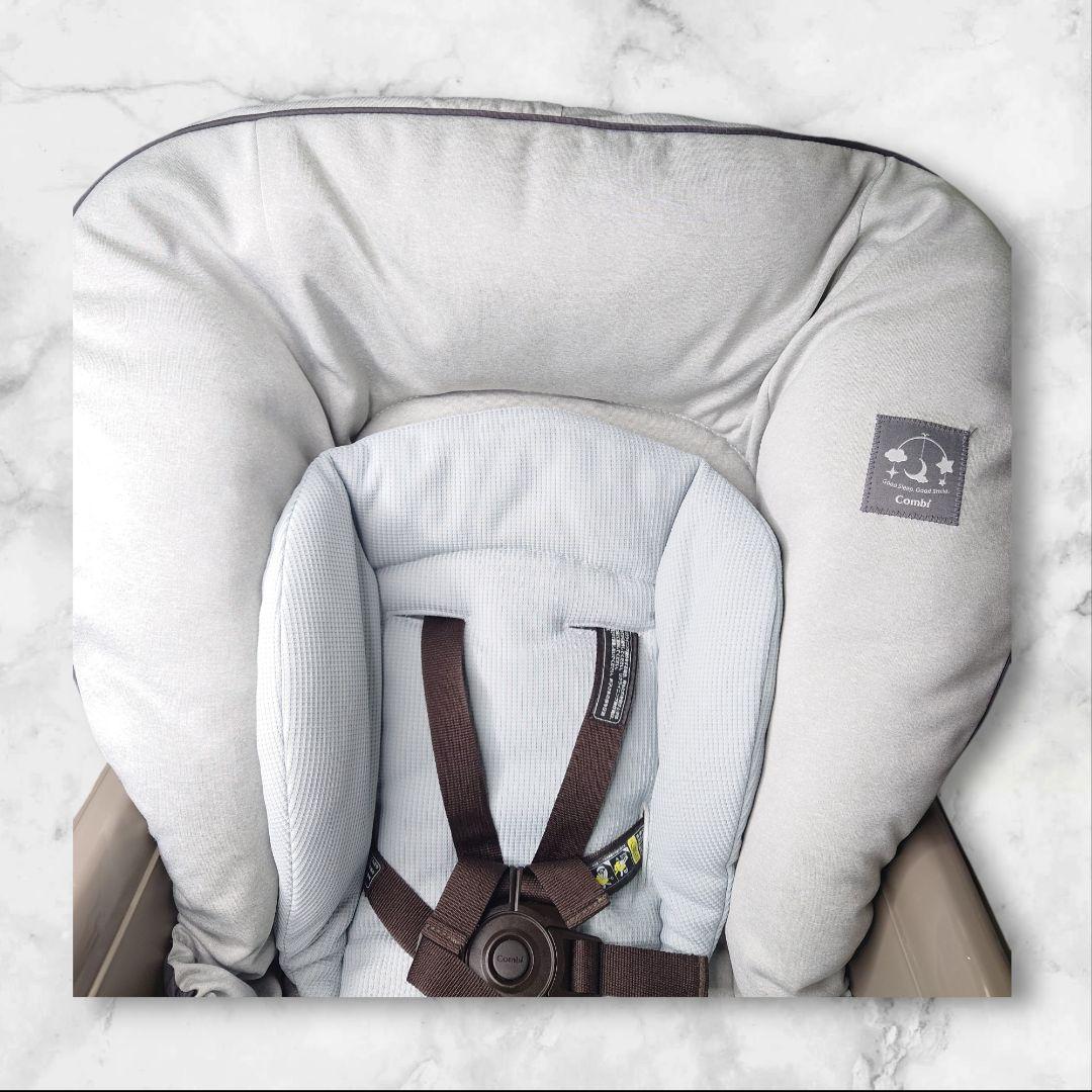 【ほぼ未使用】Combi コンビ ネムリラAT 新生児 自動 ハイローチェア