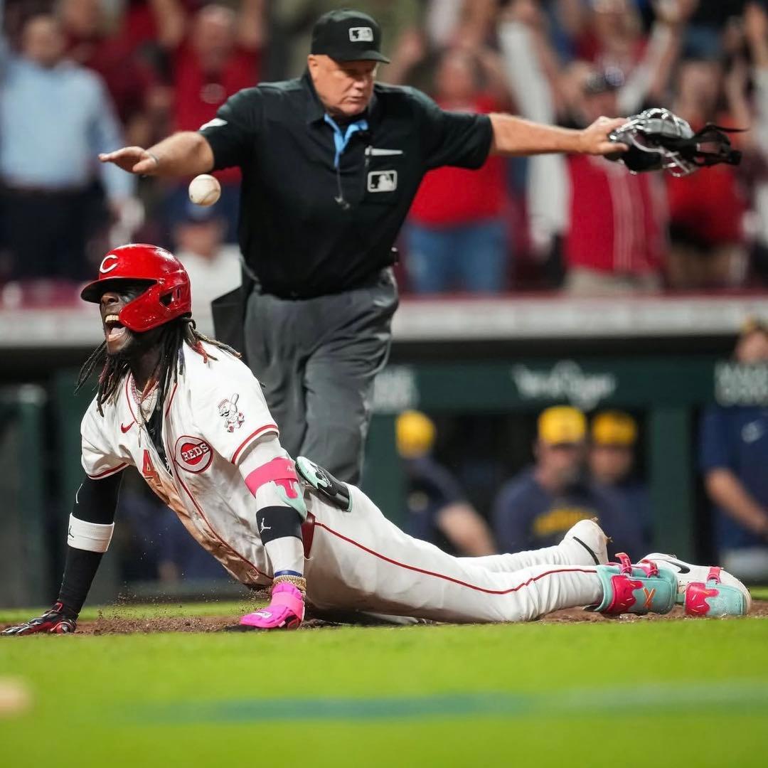 Absolutely ridiculous エルボー・フットガードセット　エリー