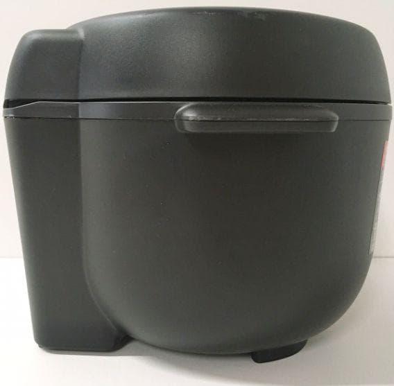 【美品】 2023年製 タイガー 電気圧力鍋　 COK-A220 マットブラック