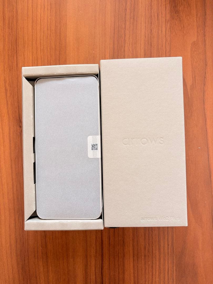 arrows We2 Plus M06 ストレージ256G シャンパンシルバー