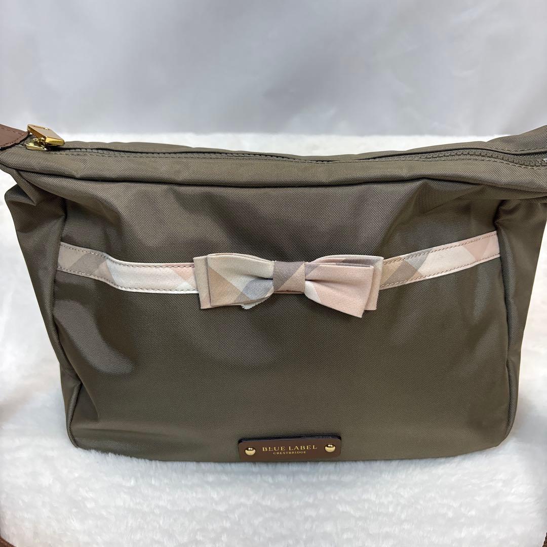 美品　ブルーレーベルクレストブリッジ ショルダーバッグ リボン チェック