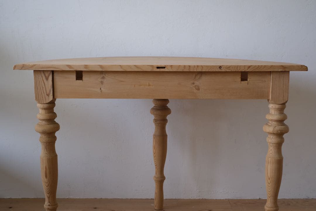 M’s　ヴィンテージ ハーフラウンド テーブル 剥離