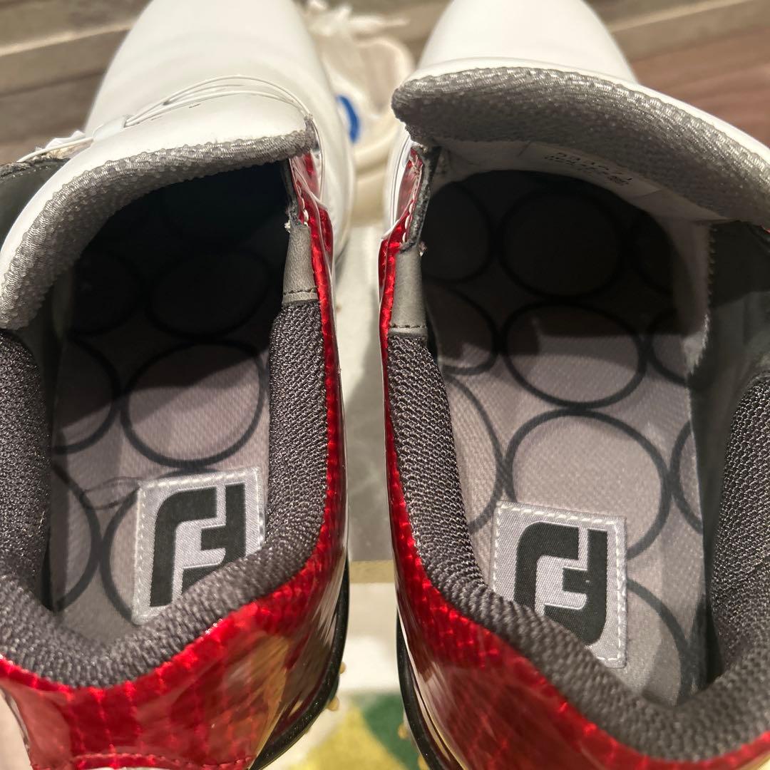 FJ パフォーマンスシューズ BOA ホワイト/レッド