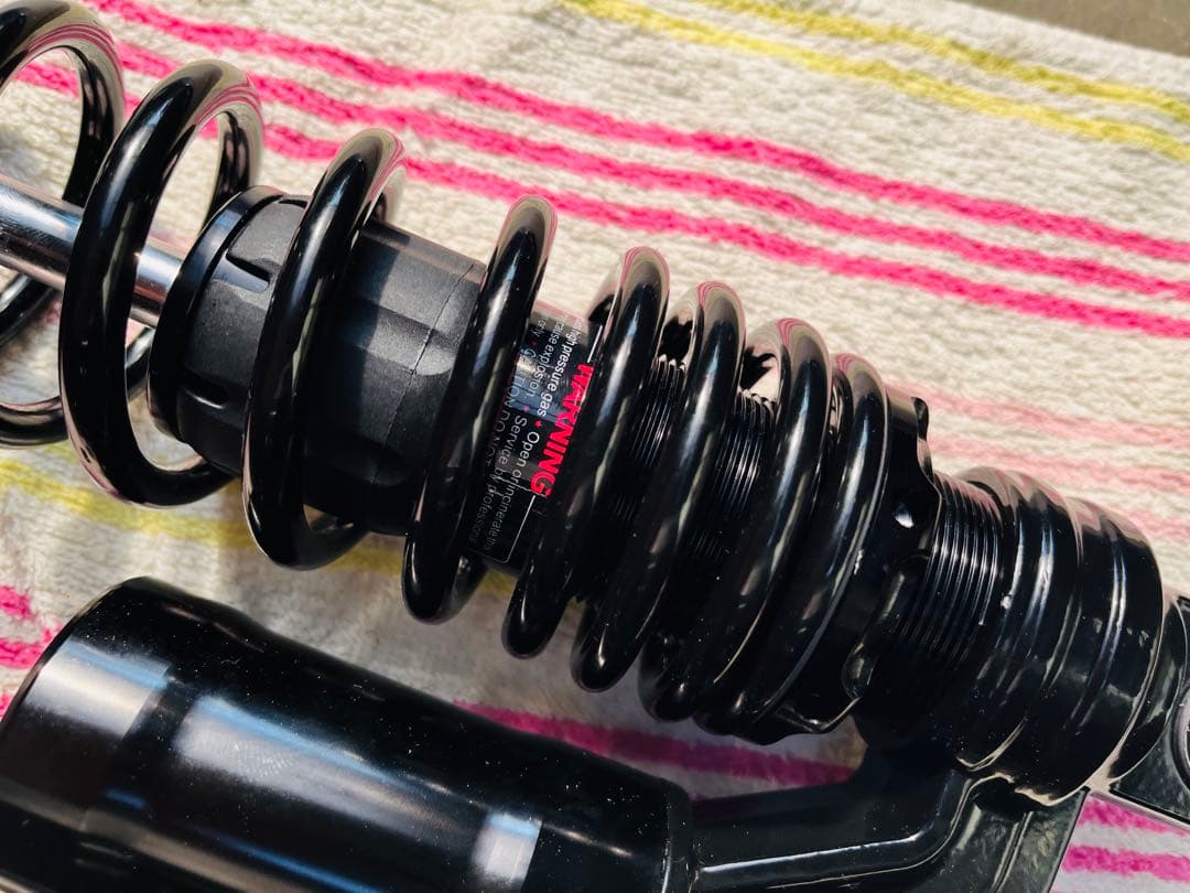 ブラックサスペンション 2個セット オーリンズタイプ　サスペンション320mm