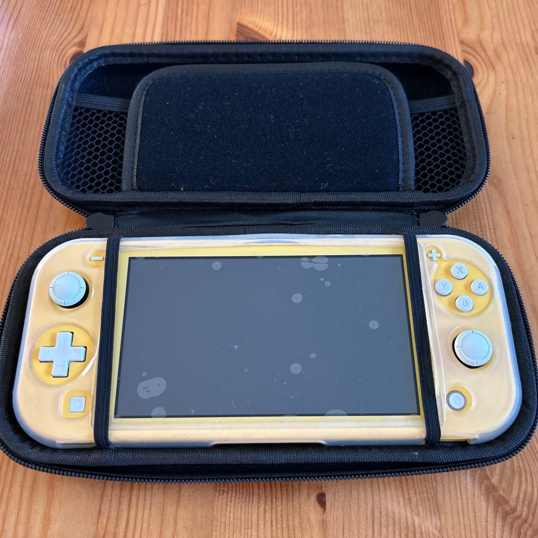 ニンテンドーSwitch ライト☆ケース付き