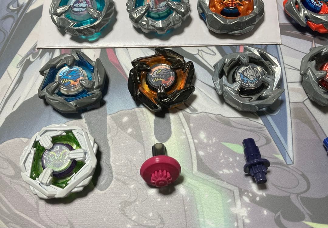 ぐ*ぃ様 ベイブレードX　ブレード、ビットまとめ売り