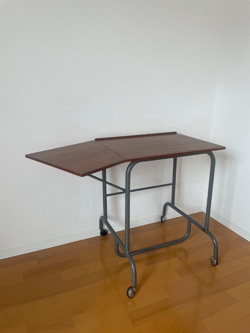 karf購入 デンマーク製 ビンテージ ドロップリーフ サイズテーブル ワゴン