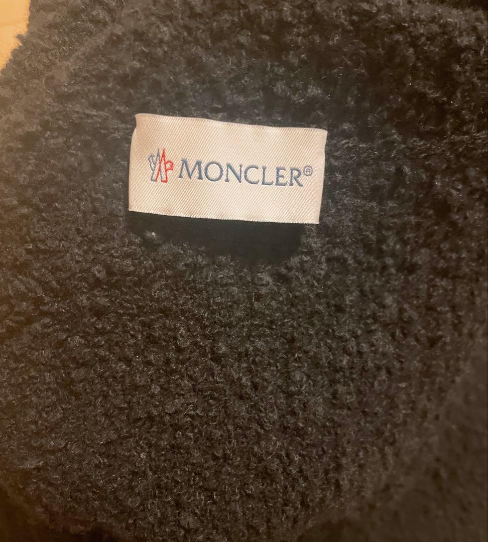 MONCLER タートルネックニットセーター　サイズ M