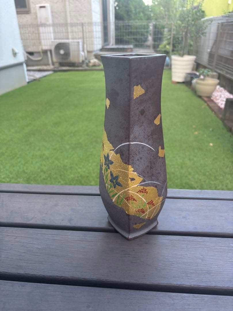 九谷焼の花瓶　陶粋屋