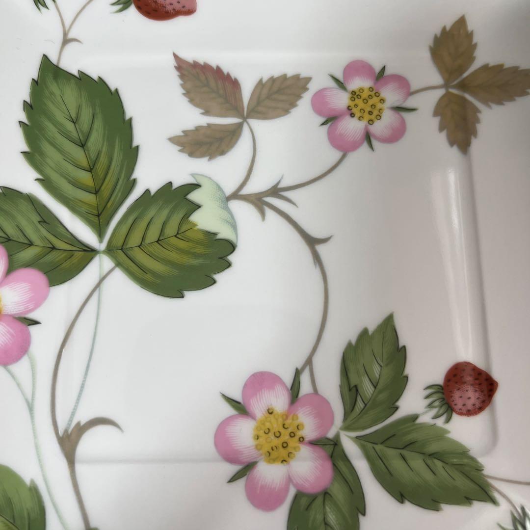 ［新品］ワイルドストロベリー　スクエアトレイ2枚セット