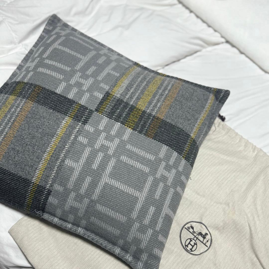 HERMES エルメス クッション