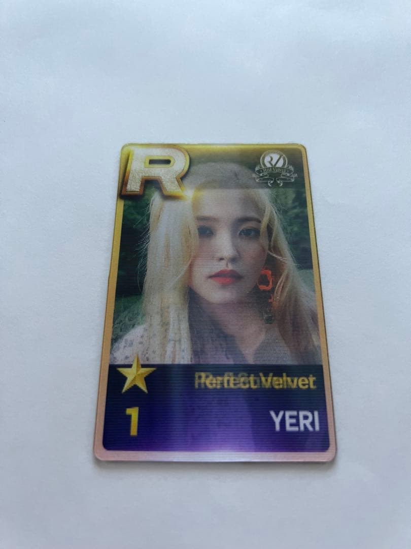 Red velvet イェリ　レンチキュラー　トレカ