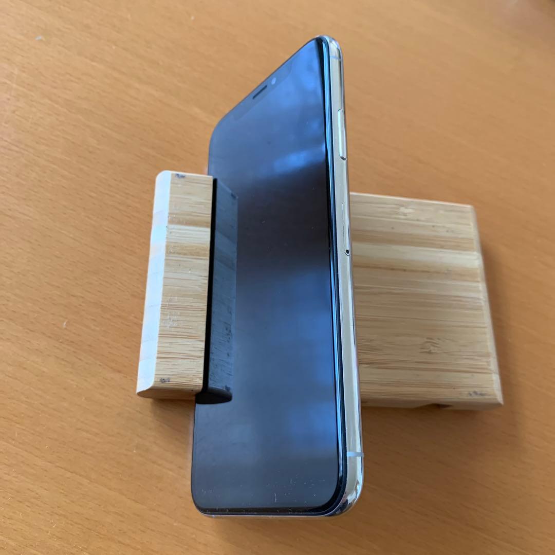 美品iPhoneXS シルバー 64GB SIMフリ-