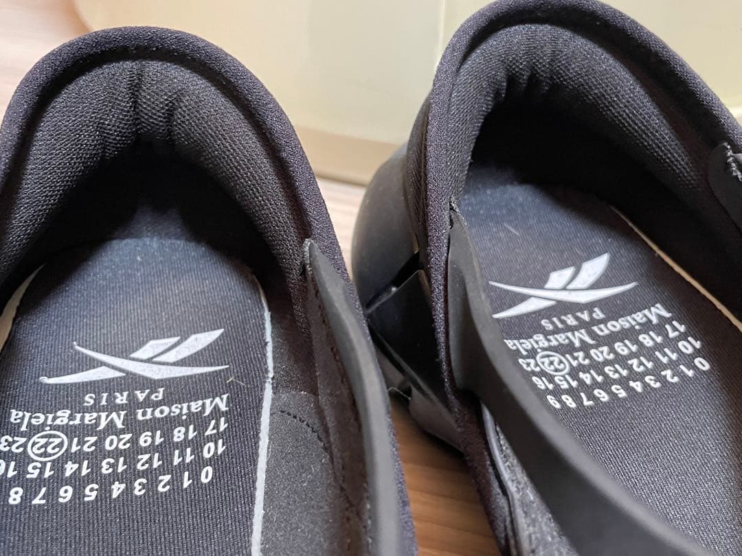 マルジェラ リーボック コラボ スリッポン サンダル ブラック26.0