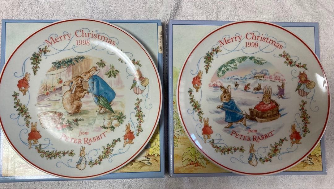 ウエッジウッド・ピーターラビットのクリスマスプレート　全18枚