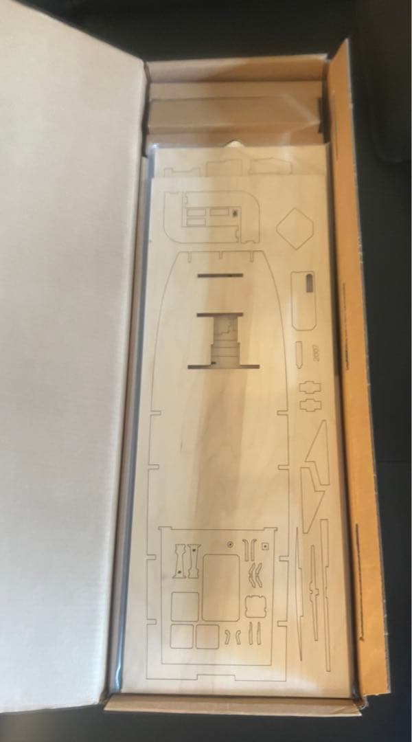 Grand Banks Model クラシックヨット 1:20スケール