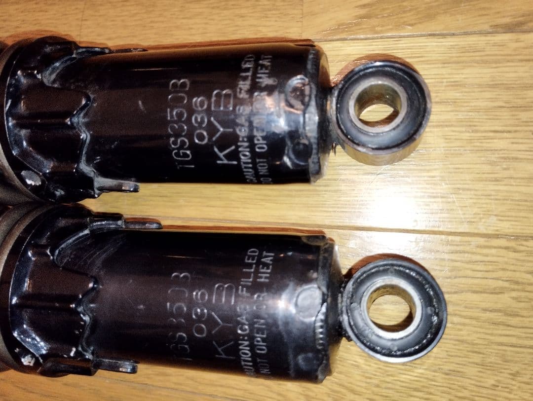 ゆう、ＫＹＢ TGS350B リアショック Z2 Z1 sr tw CB