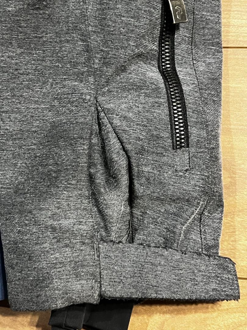 ピークパフォーマンス　スキーウエア　Mサイズ　クリーニング済み