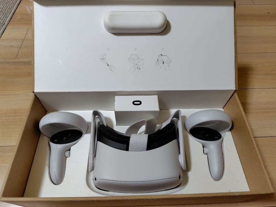  Quest 2 ヘッドセットとコントローラー