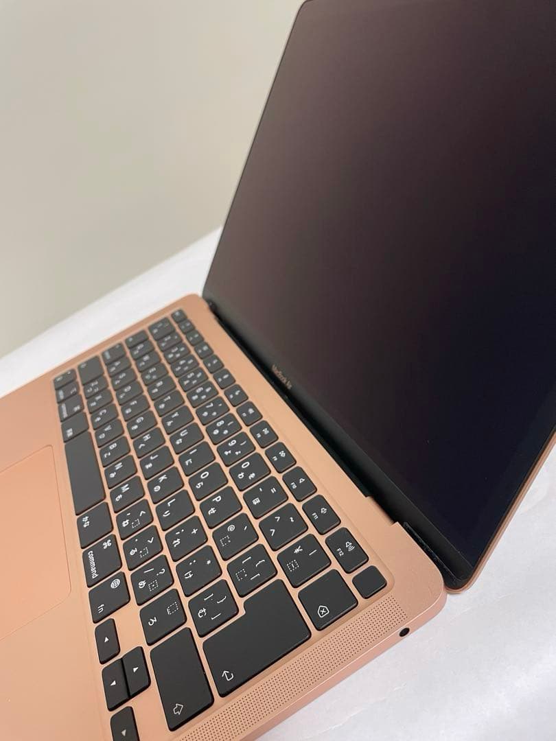 MacBook Air M1 13.3インチ　256GB