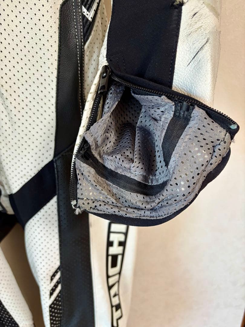 世*和様 RSTAICHI GP-WRX R305 LEATHER SUITサイ