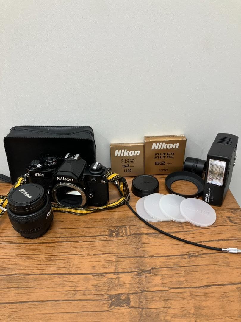 美品　Nikon ニコン　FM2 フィルムカメラ　付属品多数　稼働品