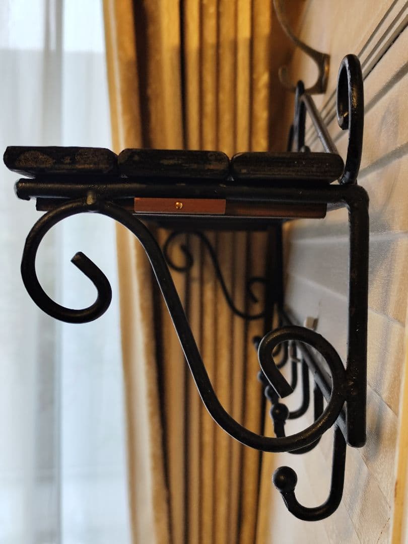 アイアン製　ウォールフック 　木製の棚　鉄　アイアン