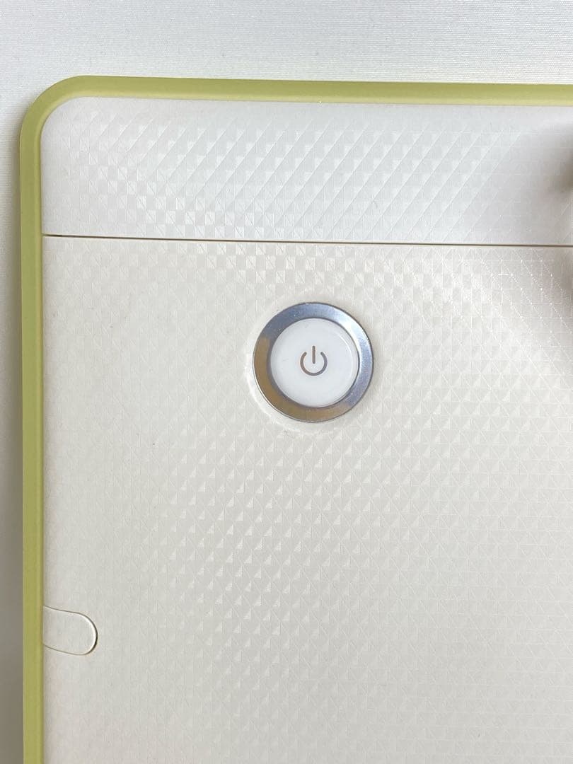 【動作品】シャープ12型 防水液晶テレビ AQUOS 2T-C12AP-W