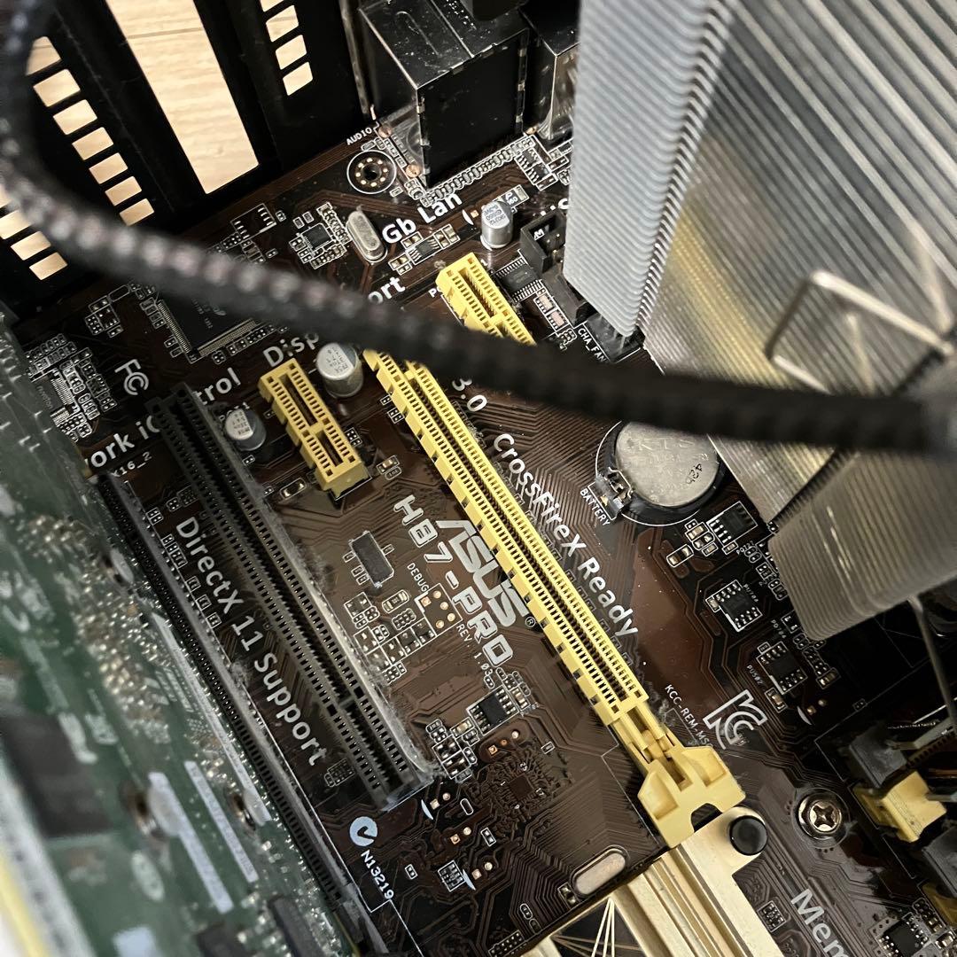 PC（Intel i7-4771 / メモリ32GB）【ジャンク扱い】