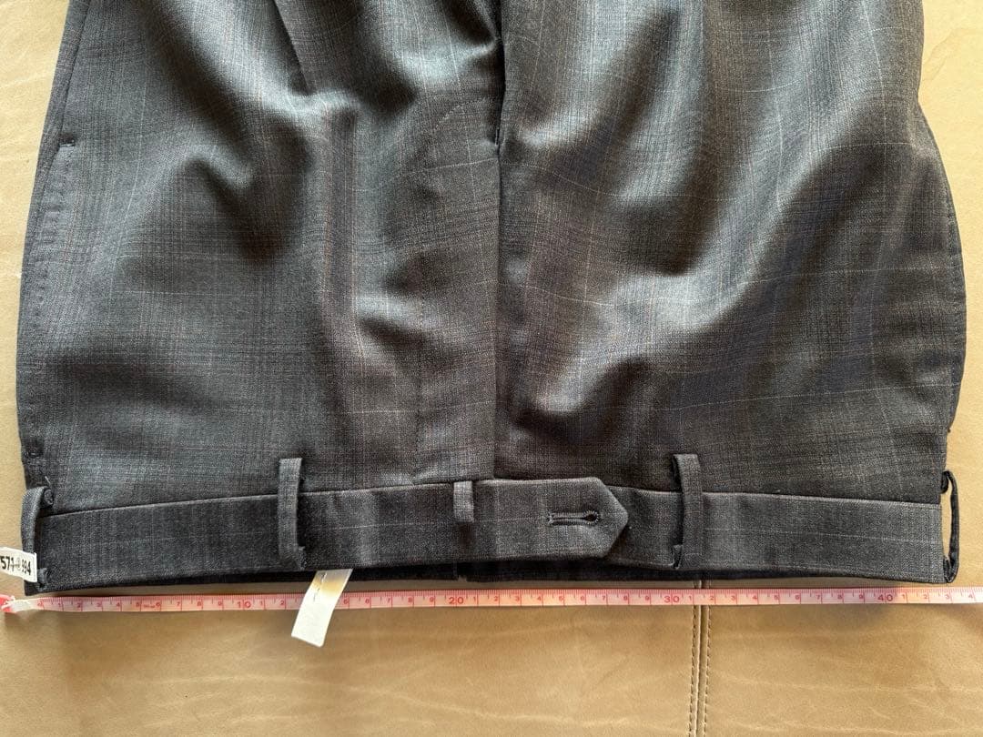 Ermenegildo Zegna グレー×ブラウンビジネススーツ　スリーピース