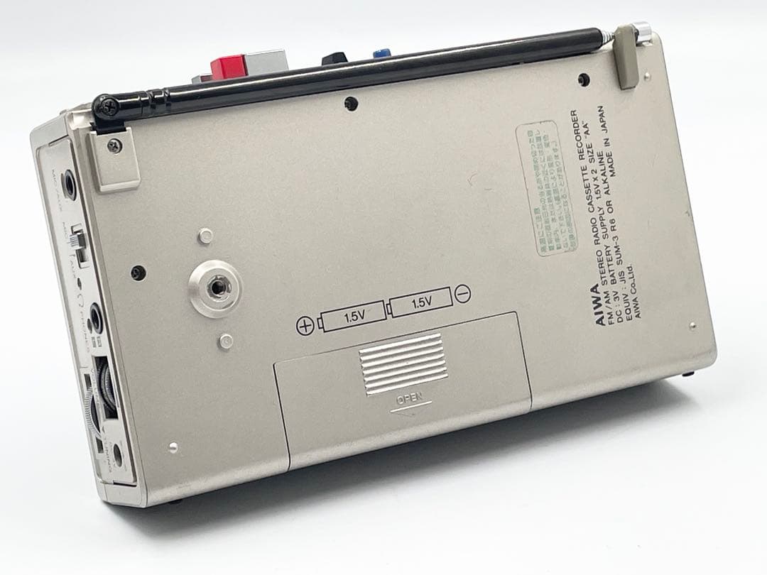 ジャンク　AIWA HS-J2 CassetteBoy カセットレコーダー